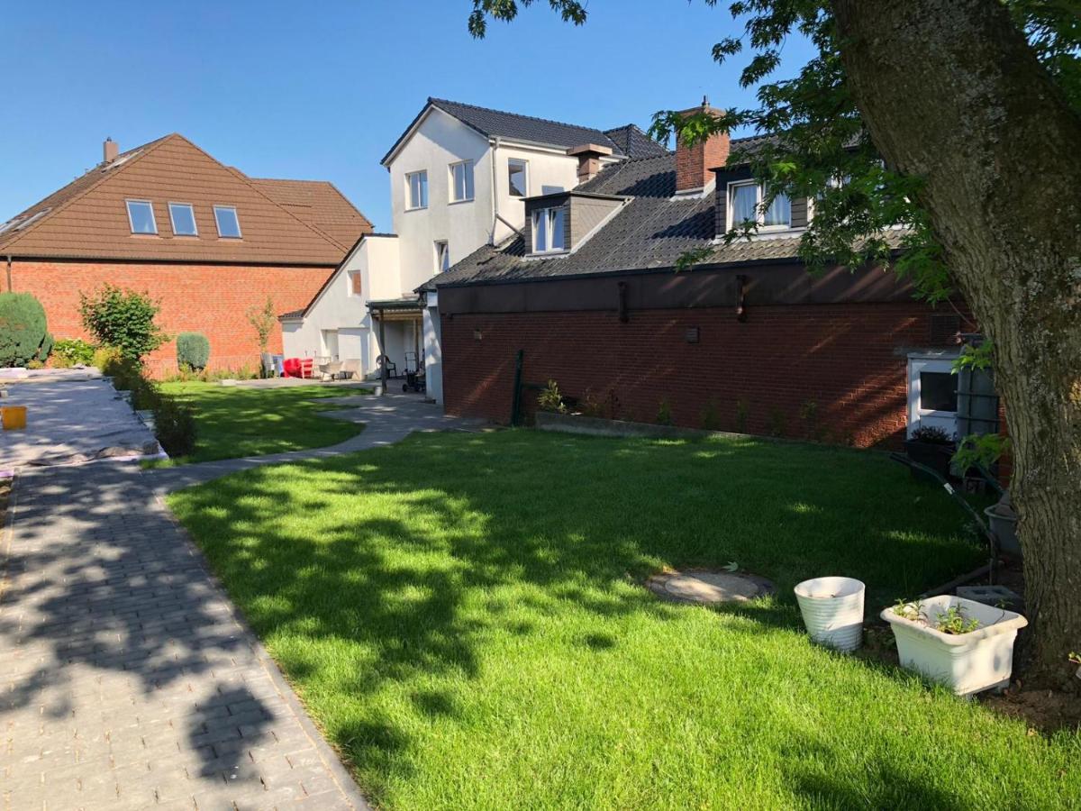Apartment Prg Oststeinbek エクステリア 写真